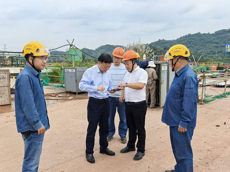 傅利才、郭春建到化工園區(qū)項目現(xiàn)場開展節(jié)前安全檢查(圖4)