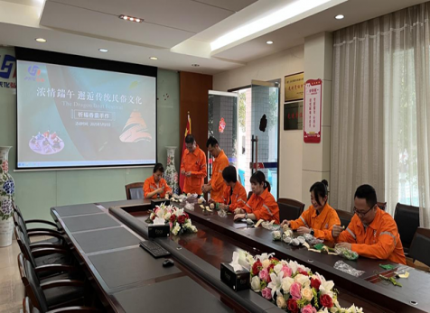 弘旭公司支工會(huì)舉辦“巧手慧心 香囊傳情”端午香囊制作活動(dòng)